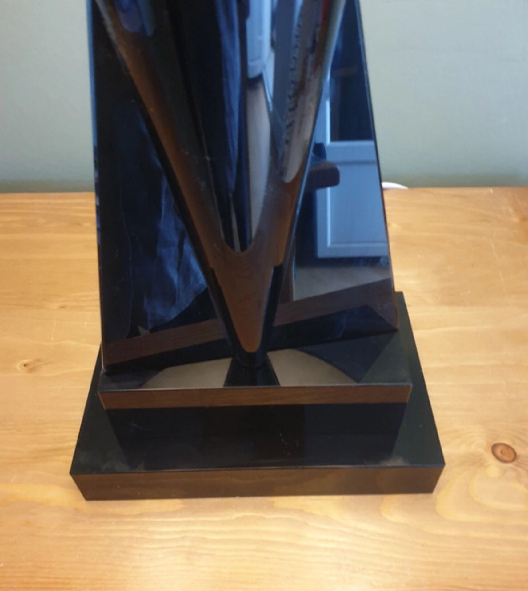 Lampe en cristal taillé noir – 64 cm – 7,6 kg