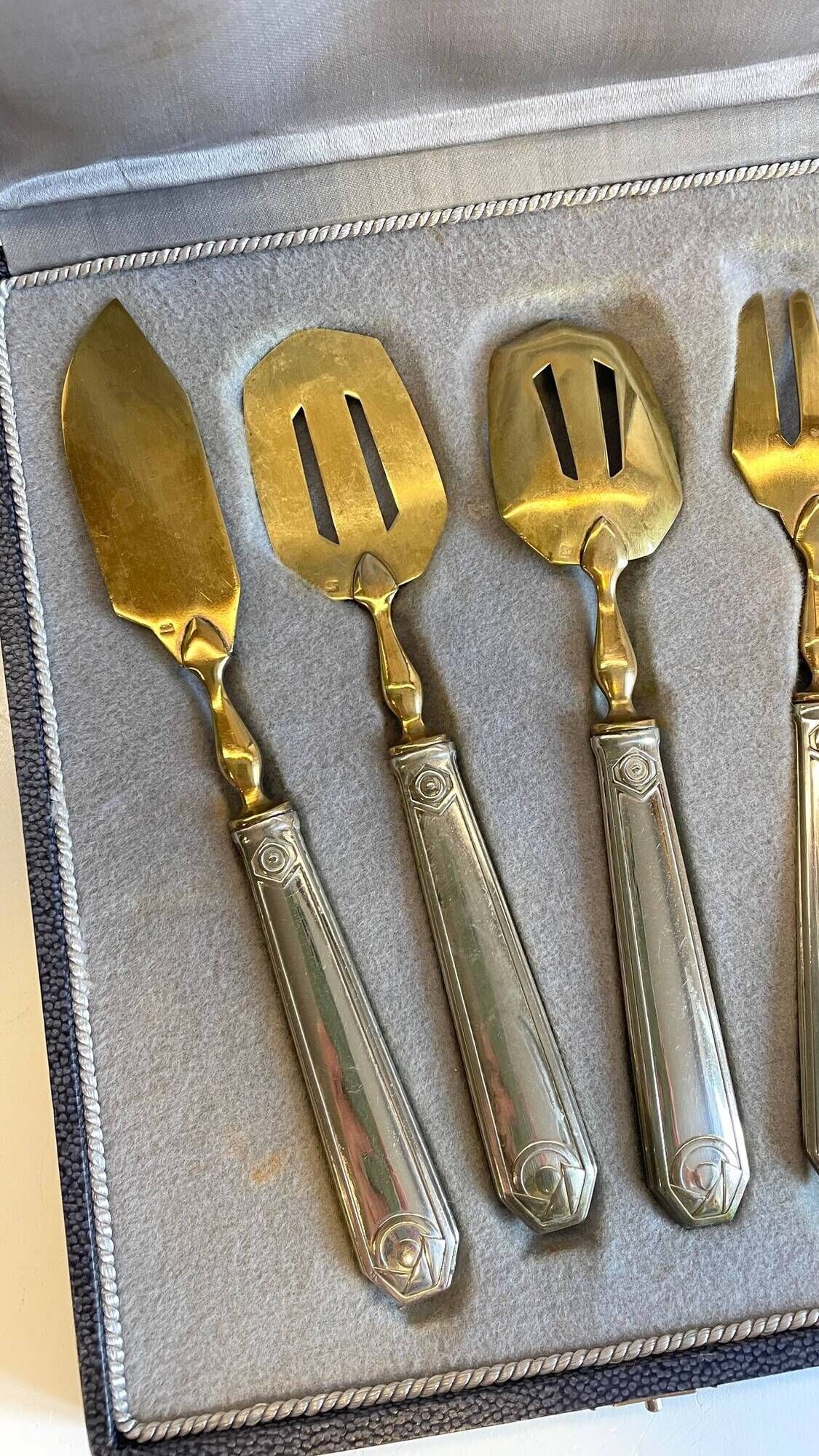 Art Deco dessert service