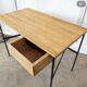 Bureau CM 174 design par Pierre Paulin éd. Thonet