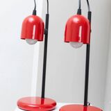 Set of 2 red metal table lamps with black stems, Memphis-Postmodern Italy 1980s