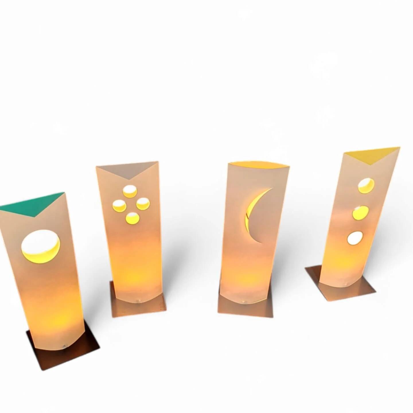 4 x Danish Bala Bonbori table lamp / Design Zentrum Nordrhein Westfalen / Incredible rare. Paper lampshade. 52 cm x 18 cm