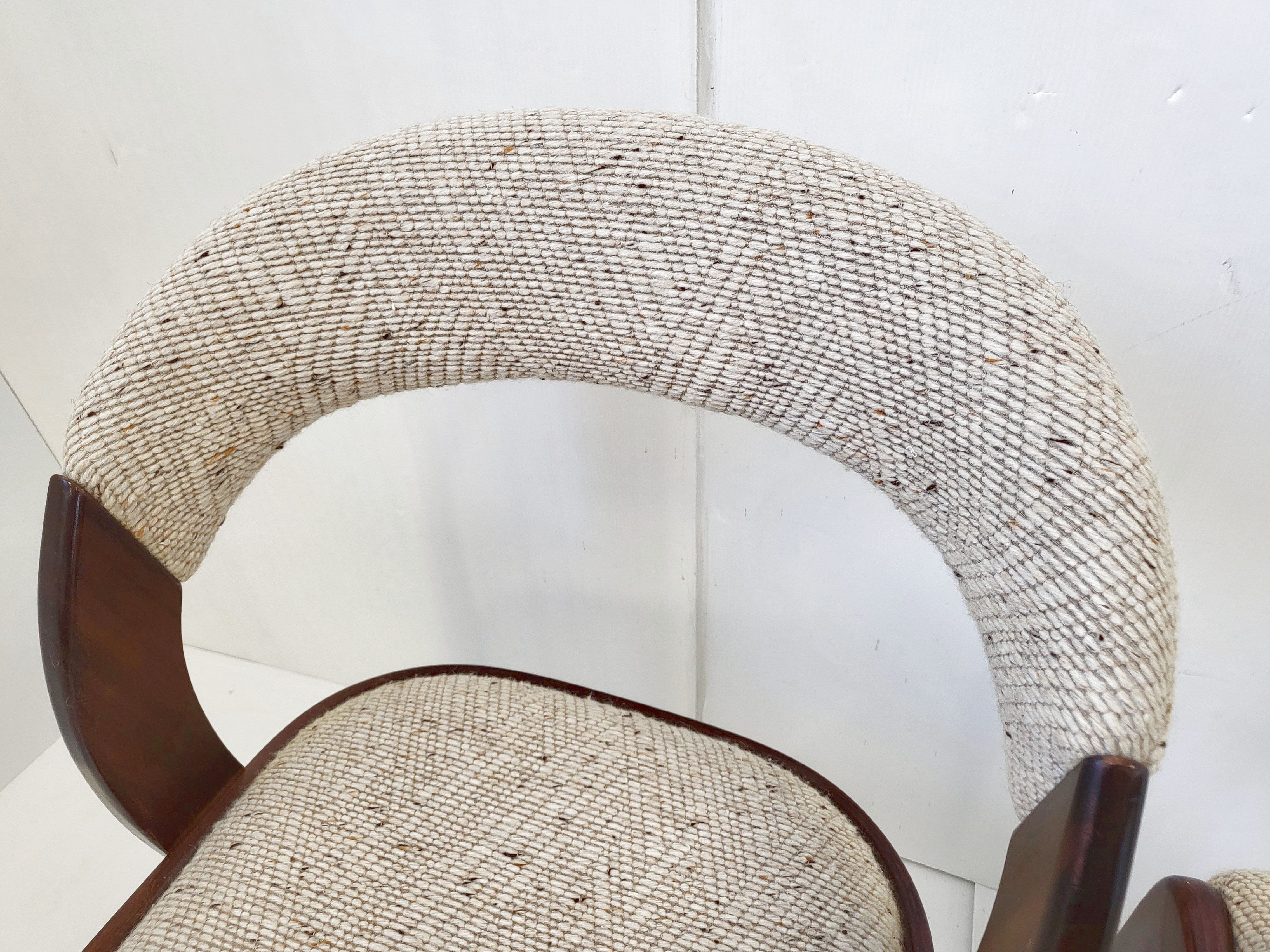 Paire de chaises gondole Baumann vintage 1970