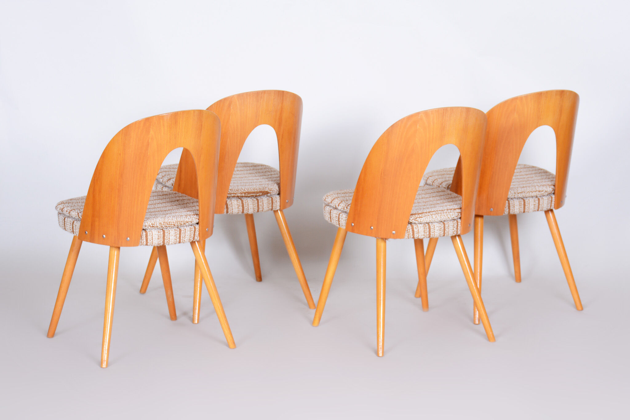 Four Antonín Šuman dining chairs - 1950s Czechia