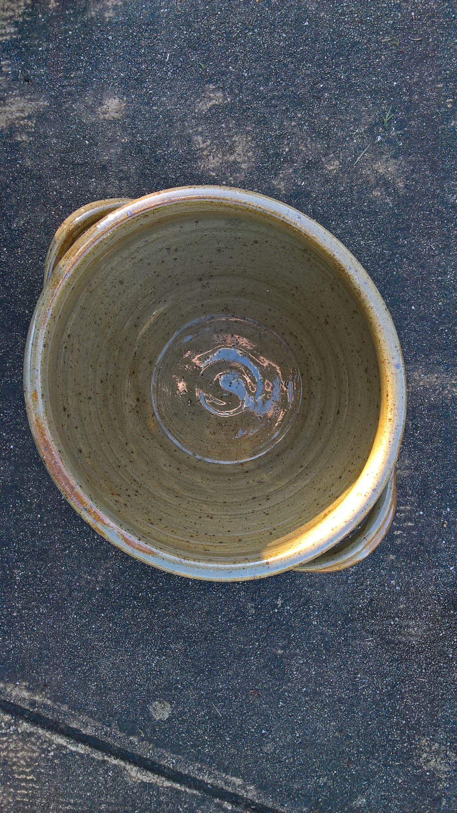 Bowl of varnished sandstone