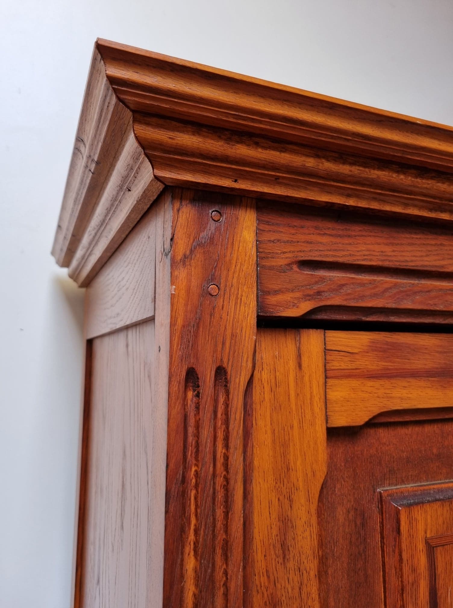 Parisian oak cabinet from the 1920s