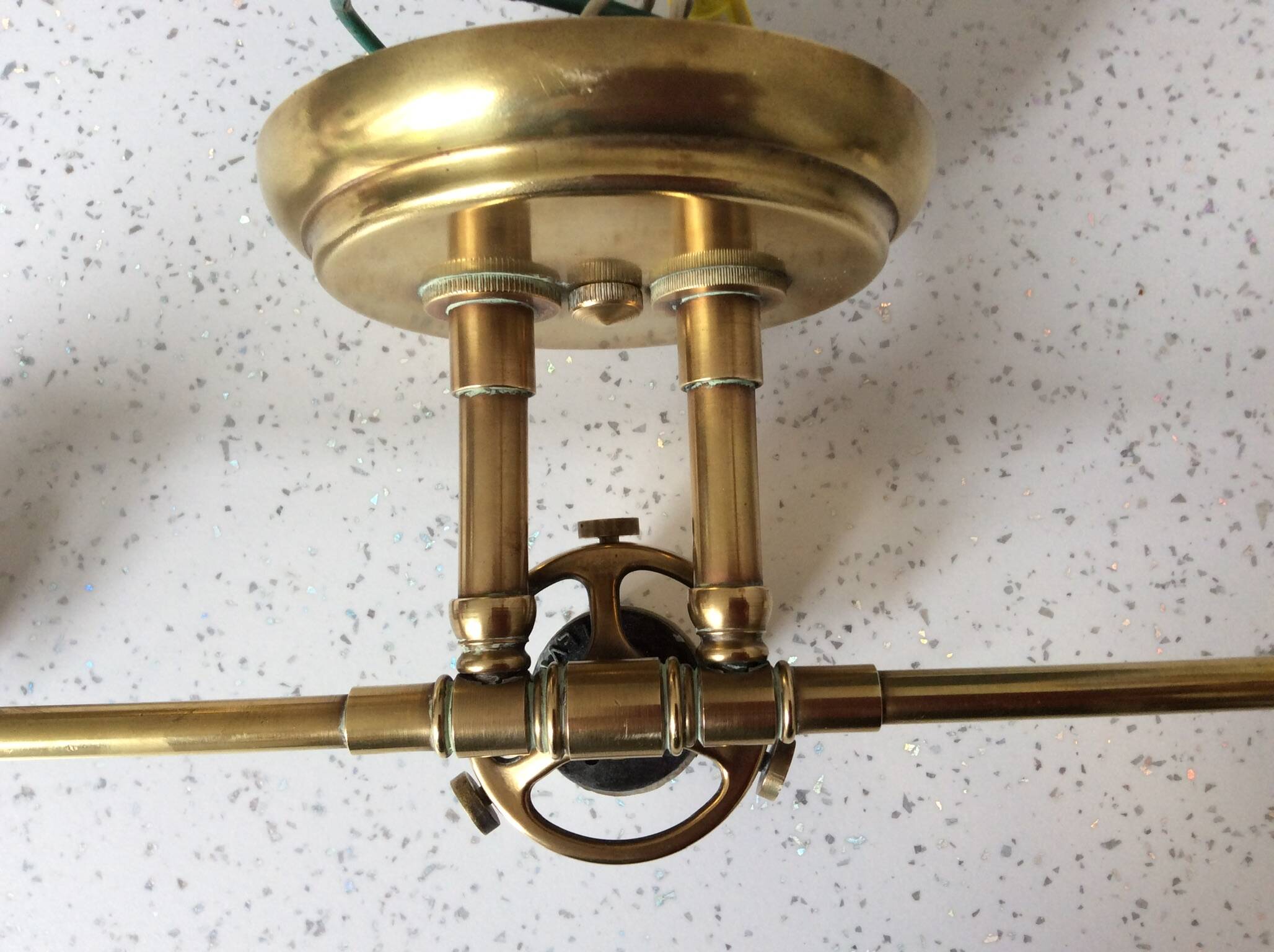 Brass wall light: 3 lamps