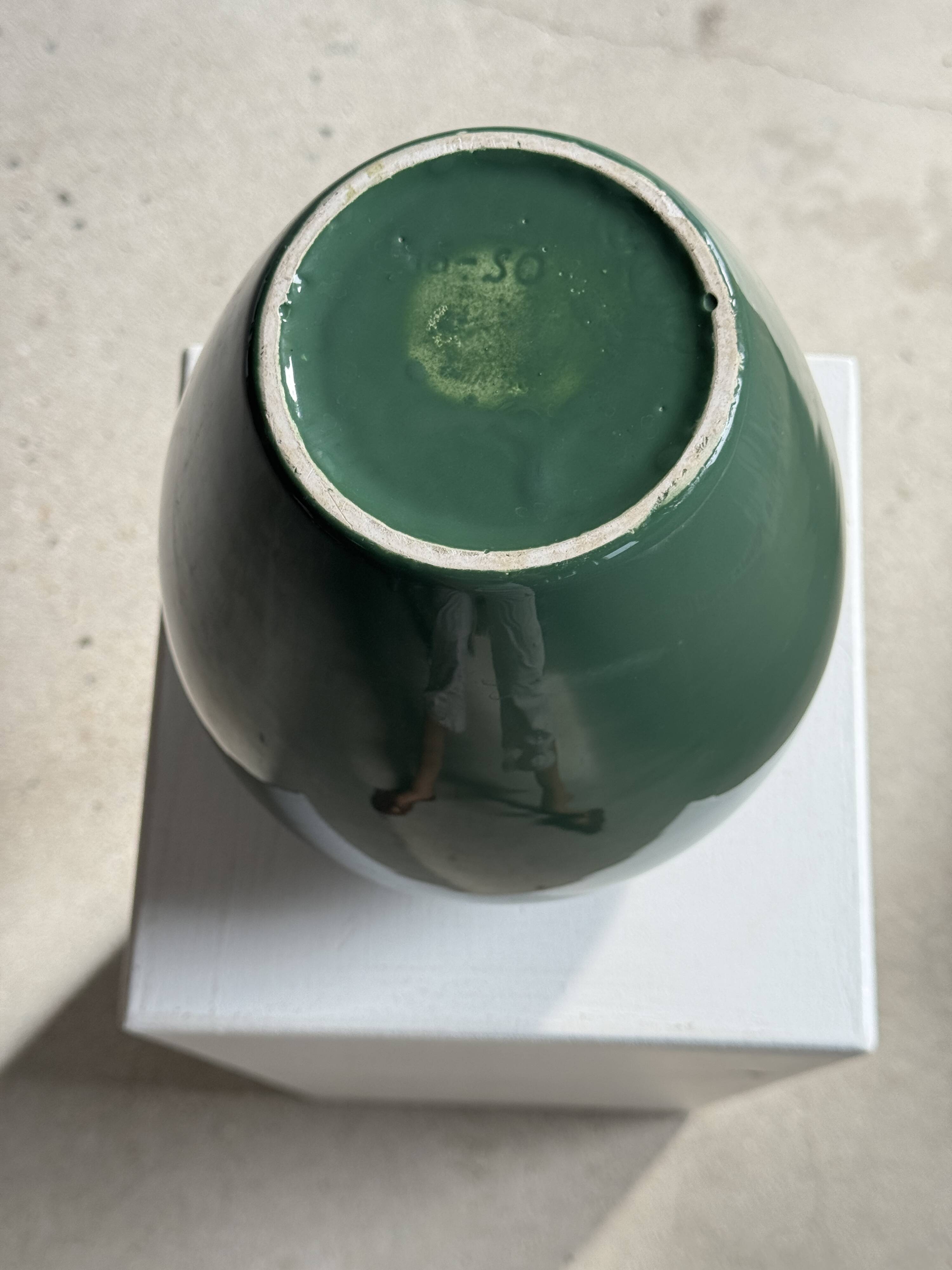 Large deep water green ceramic vase H26 D22
