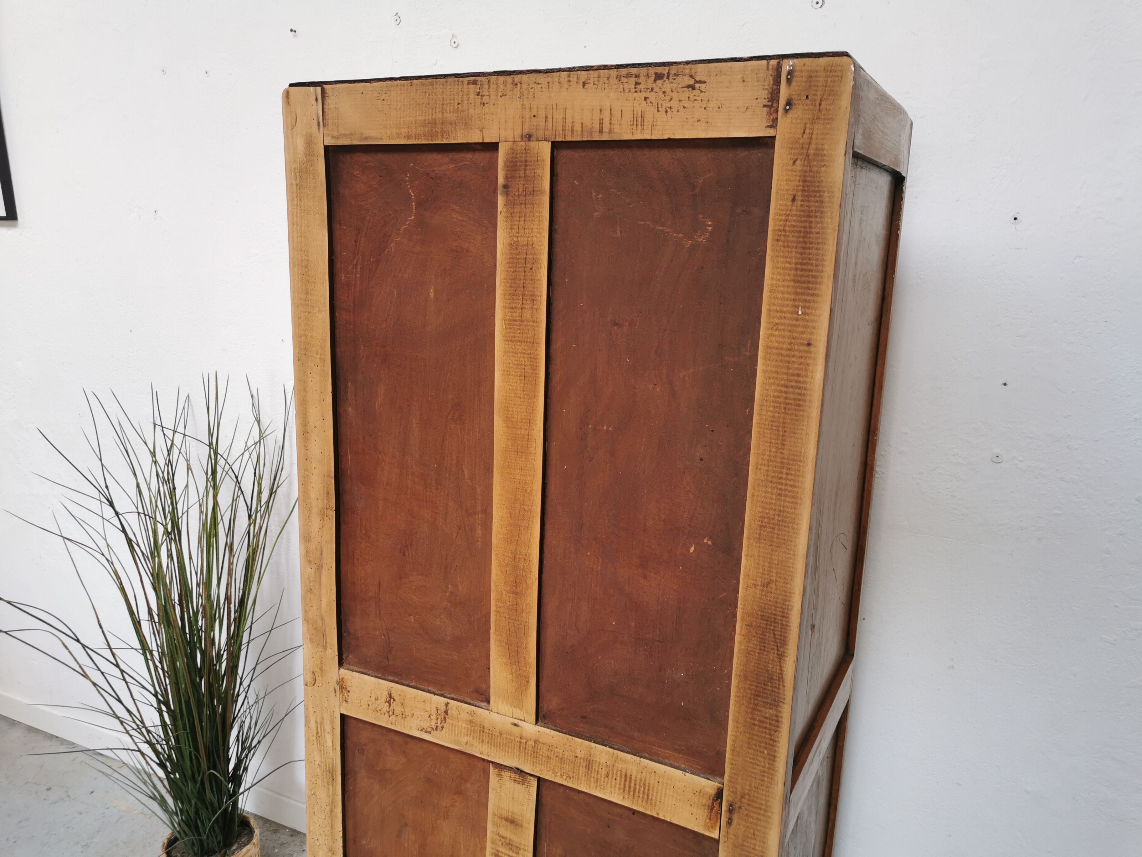 Armoire parisienne vitrée