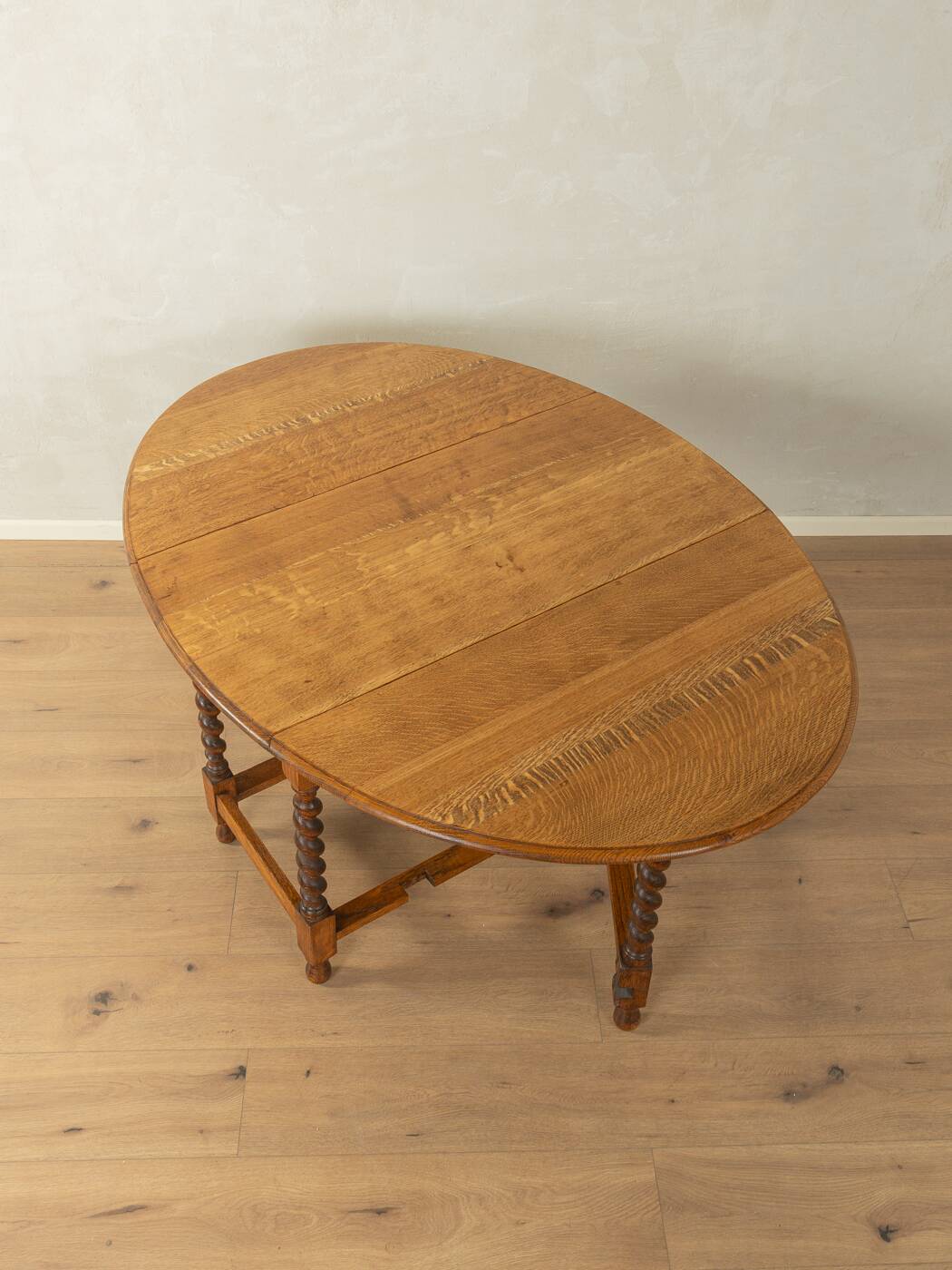 Victorian gateleg dining table, circa 1890