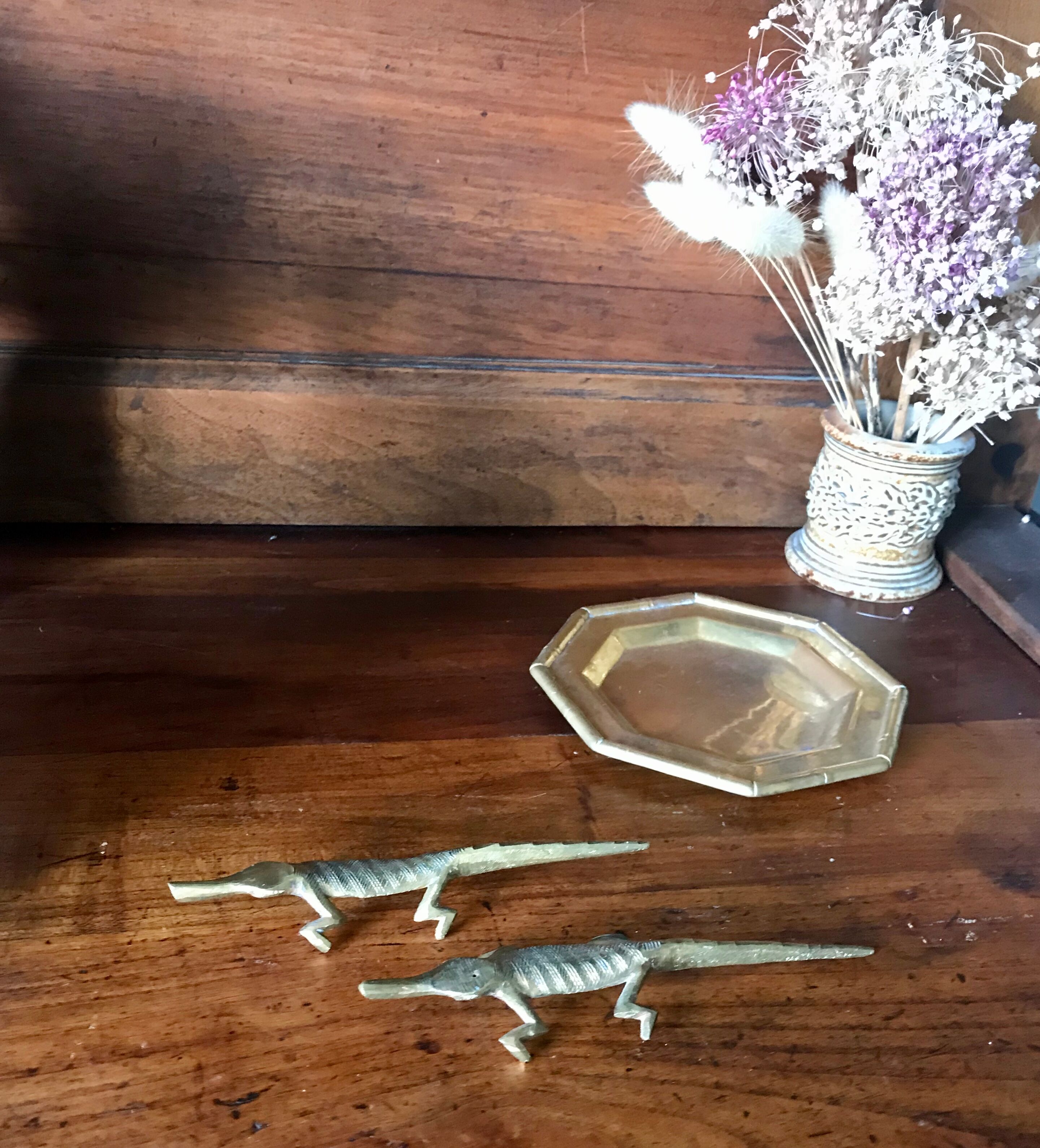 Couple of brass alligators