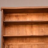 Free form library brutalist in olive tree