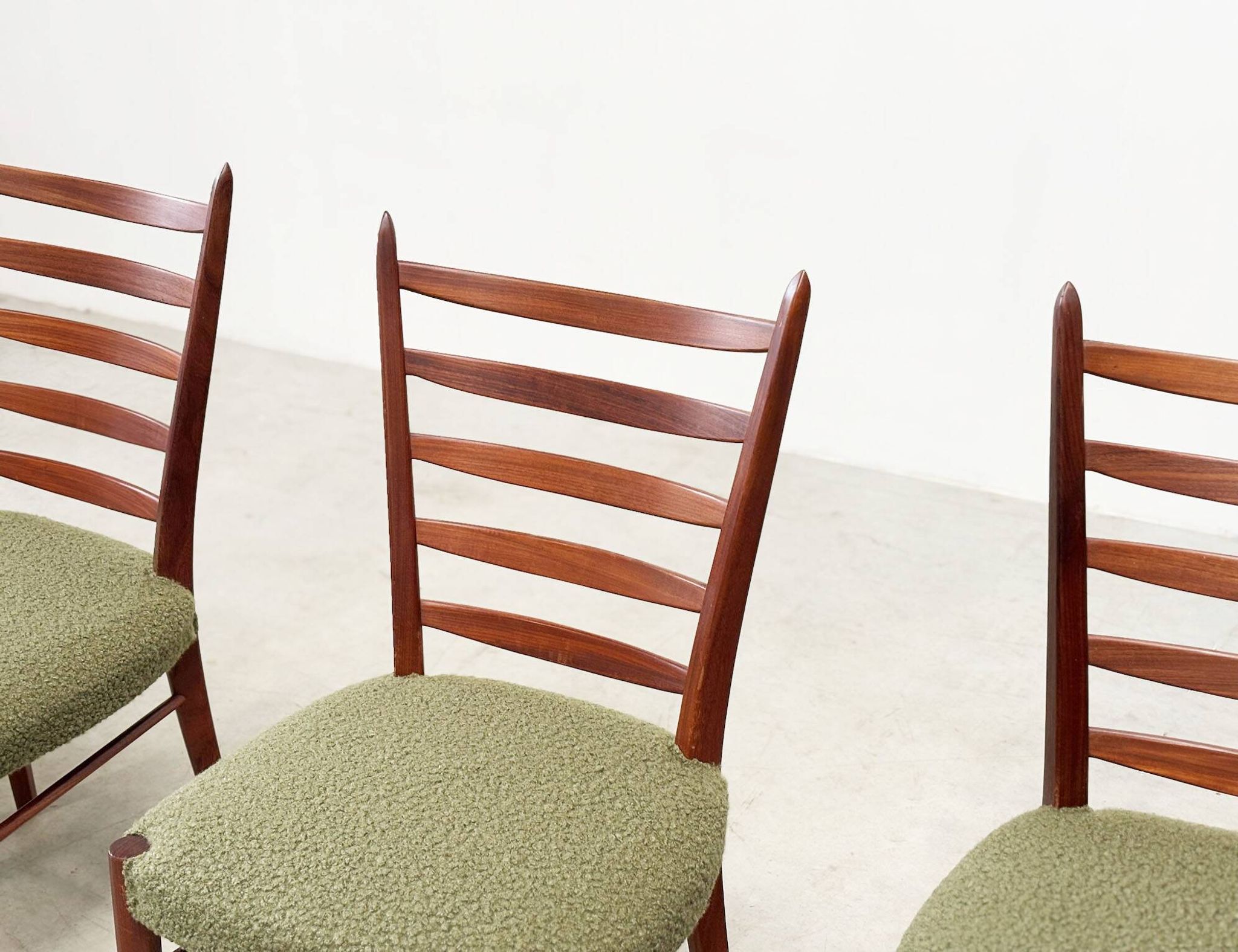 Ensemble de quatre chaises de salle à manger danoises