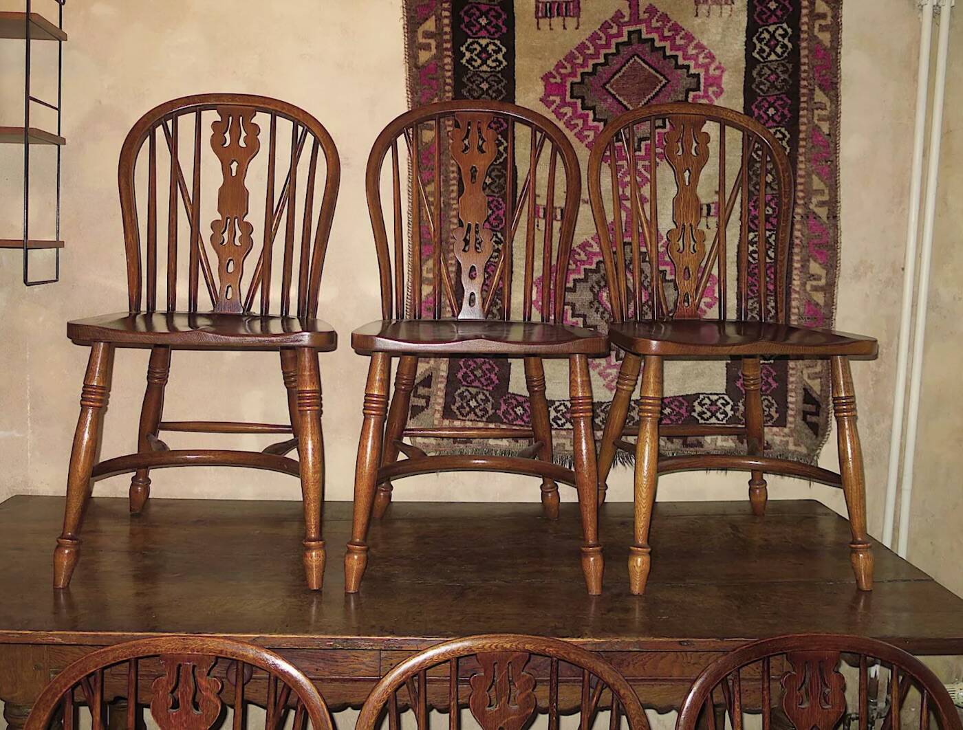 Mid century set of 6 solid oak lyre-back Windsor chairs, 1960s