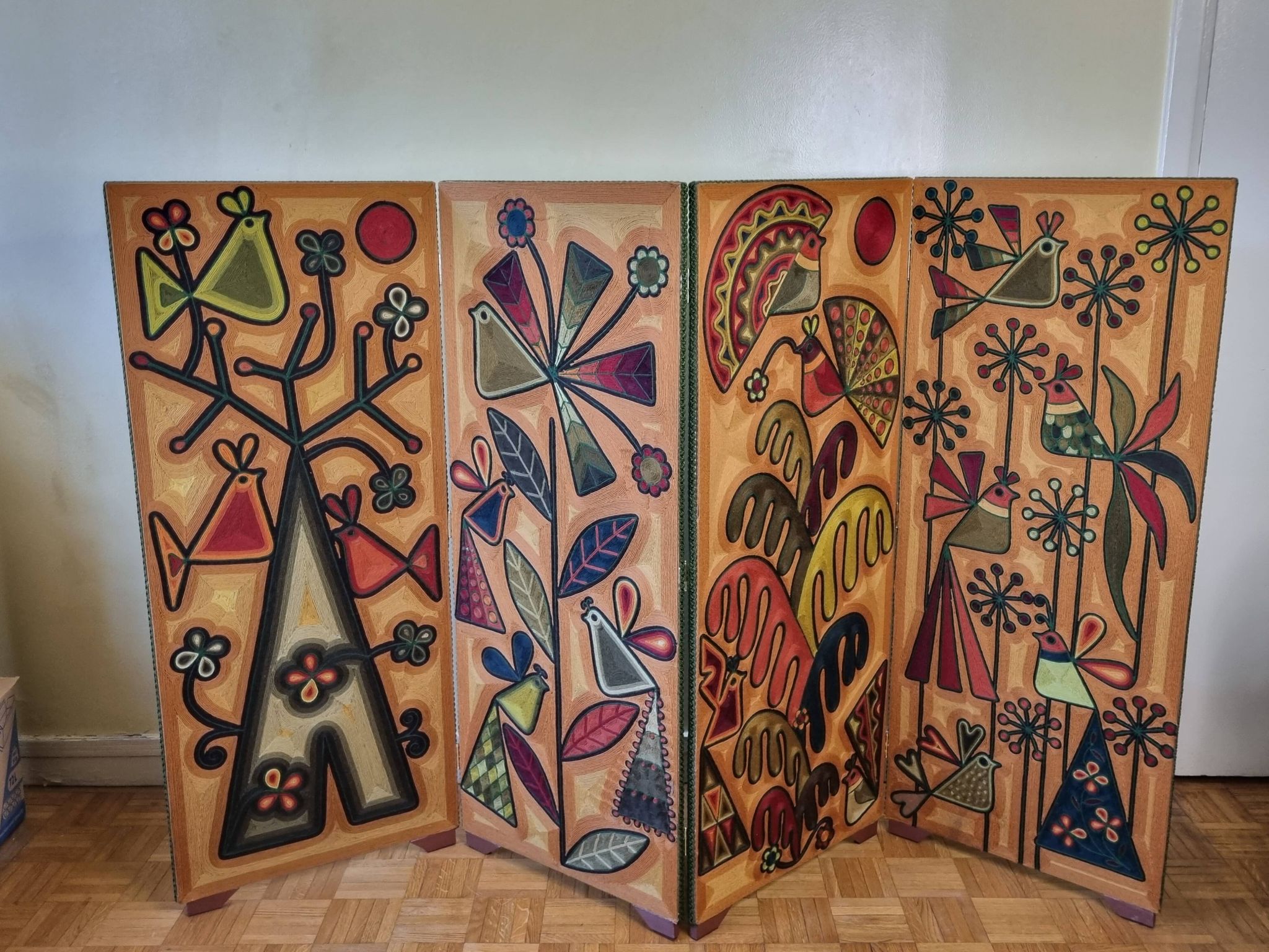Screen decorated with wool threads, “Huichol” art, Sofia Ribeira, 124 cm