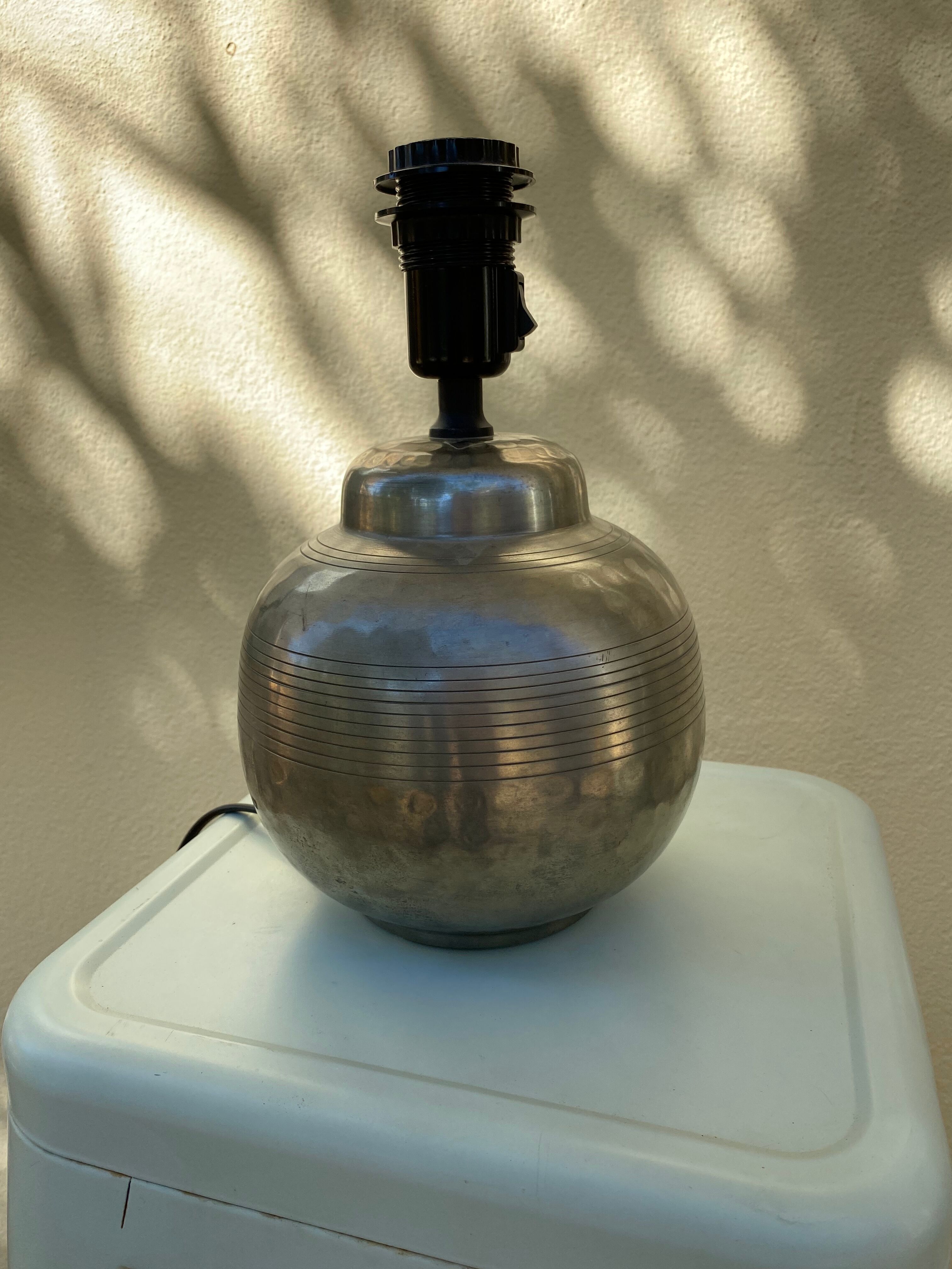 Lamp foot imitation tin