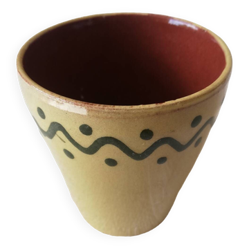 Tasse ou verre céramique couleur moutarde décor vert