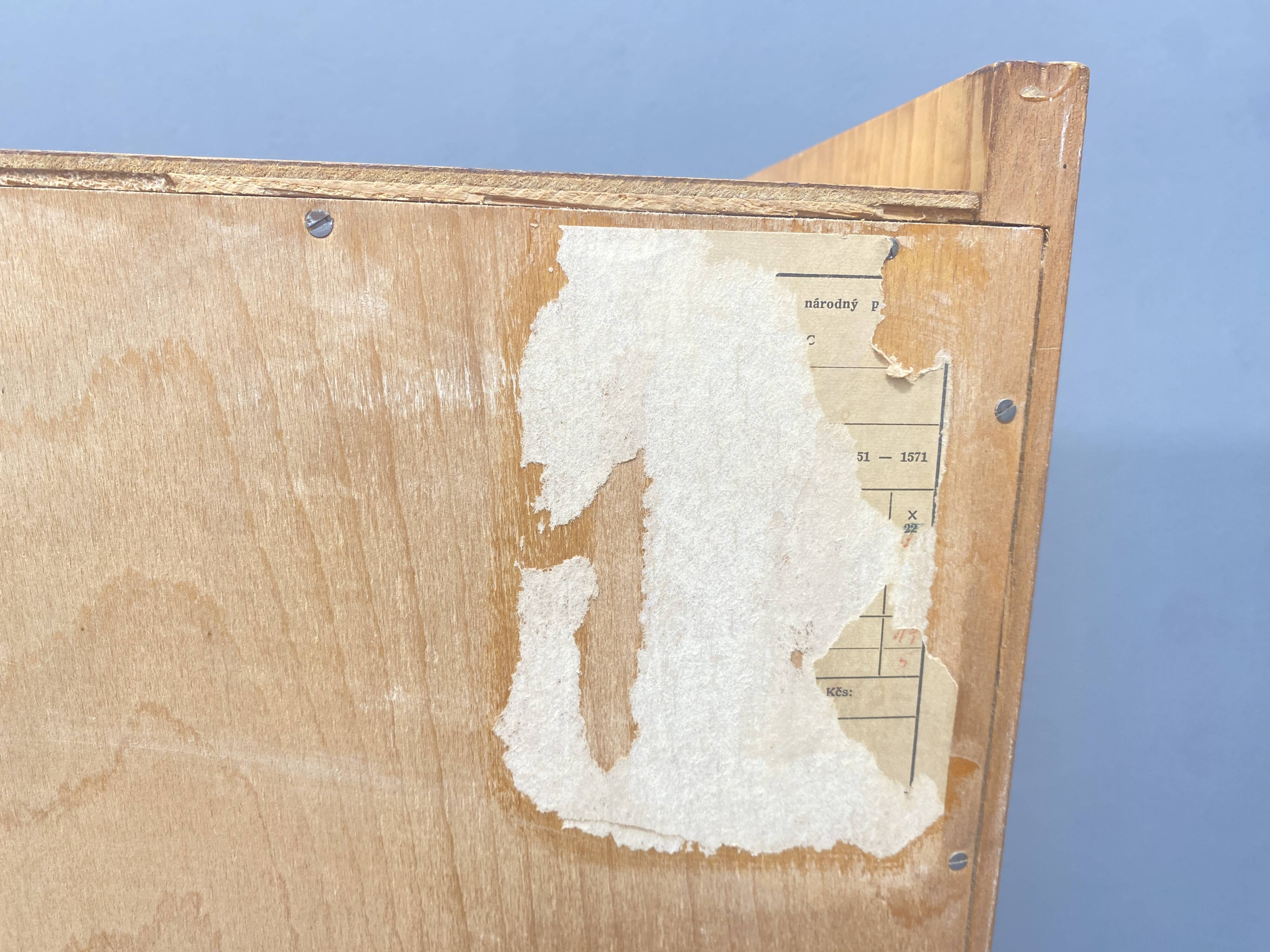 Bibliothèque vintage en noyer par František Jirák, 1960, Tchécoslovaquie