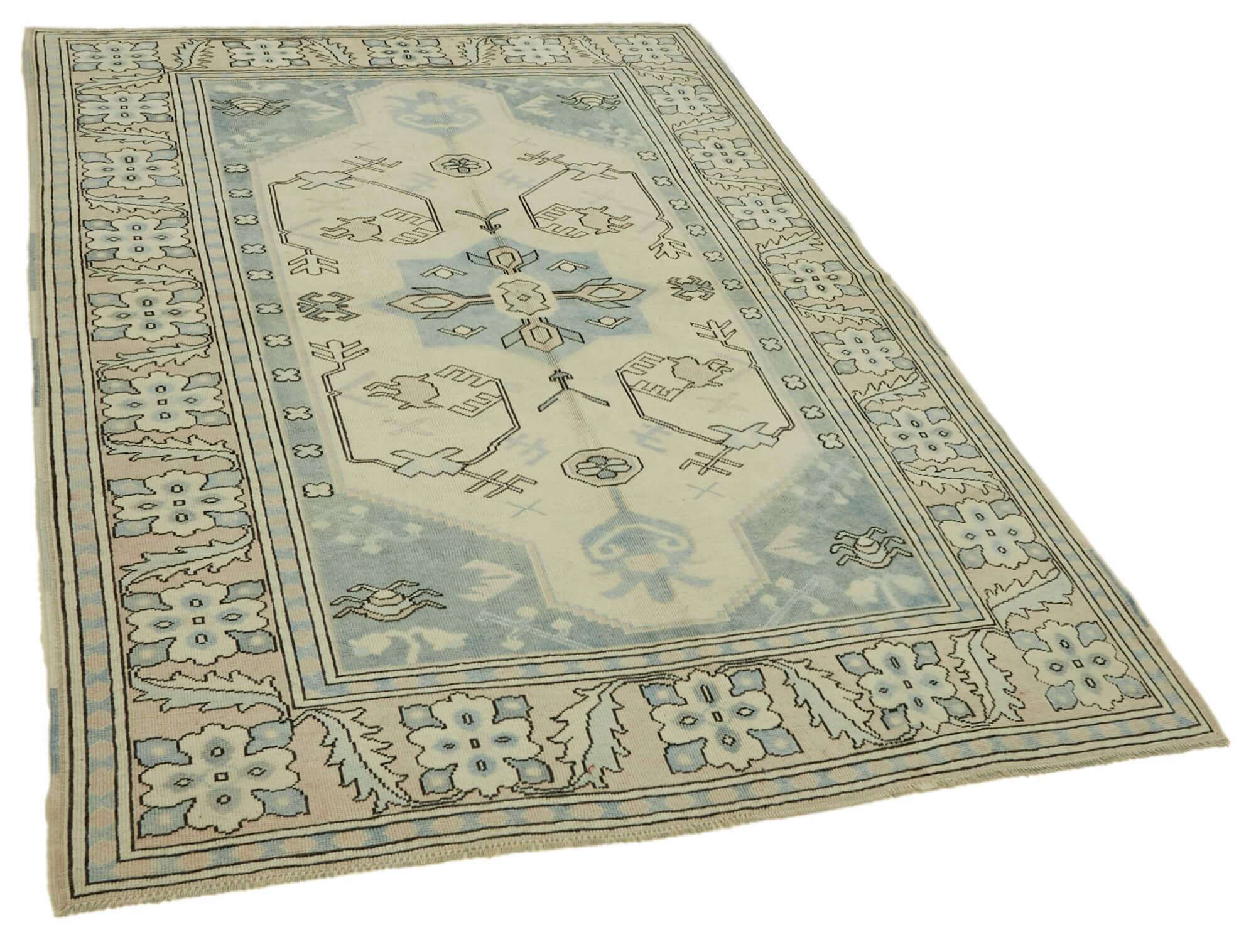 Turkish Vintage Anatolian Rug 163 cm x 230 cm