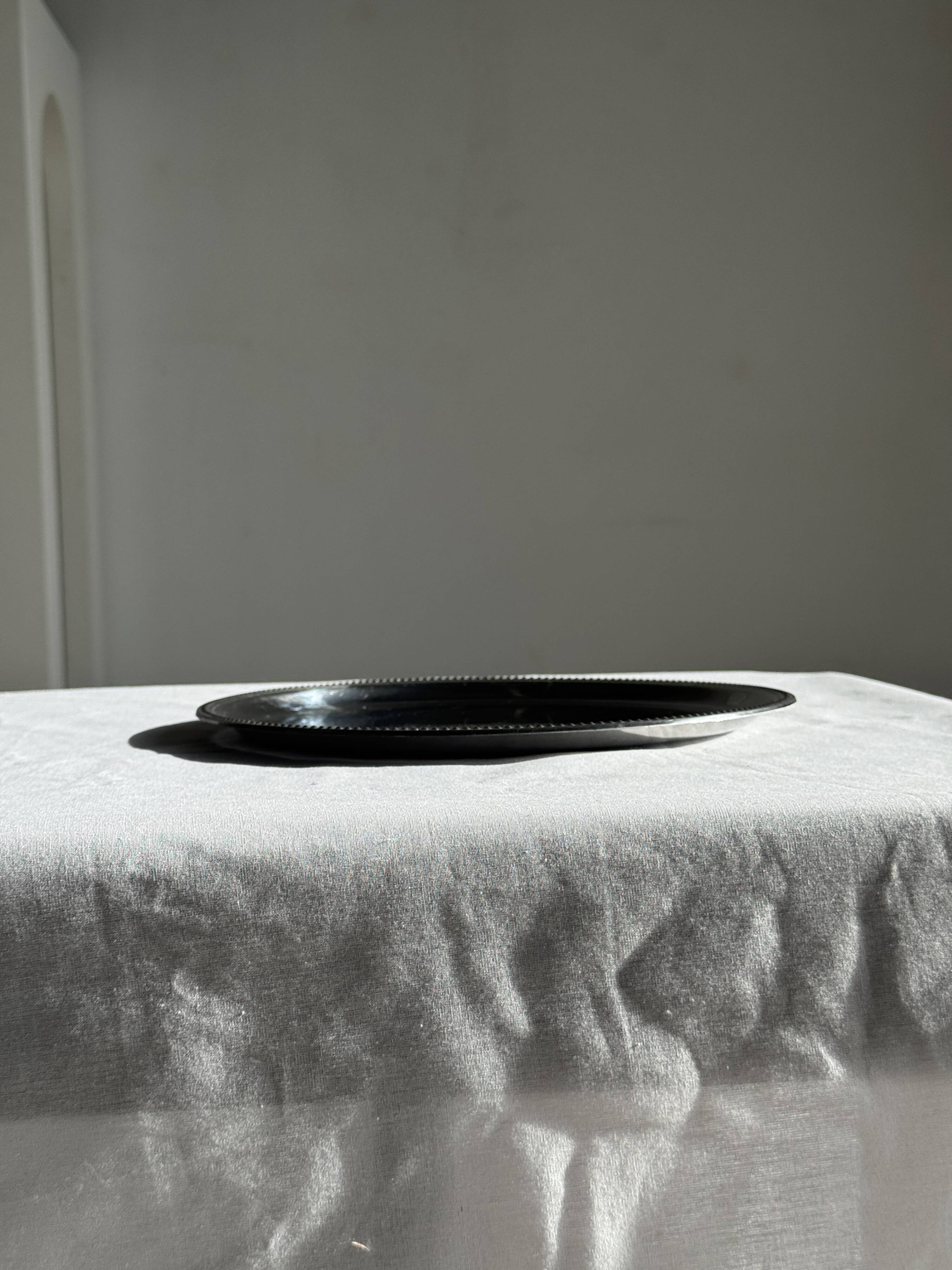Vintage circular plate with pearl stripe D27