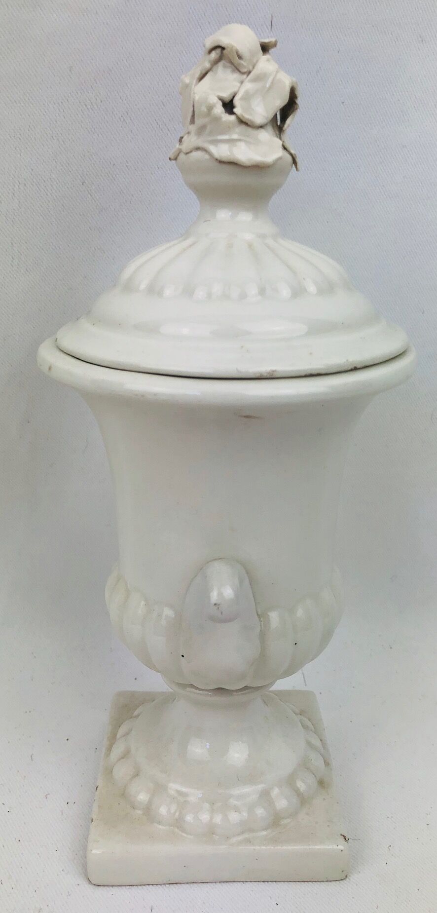 Medici vase covered in white porcelain, 20th cty