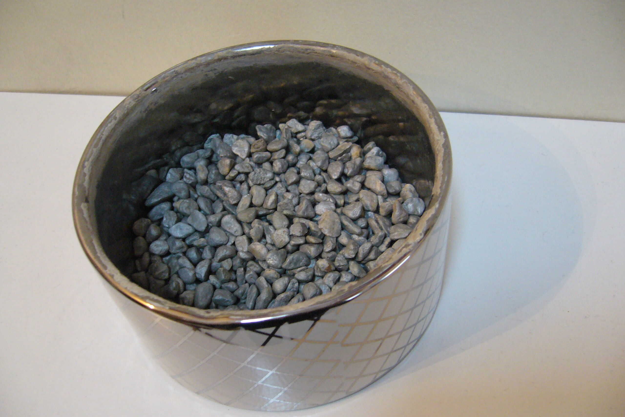 Round glazed ceramic bamboo or hyacinth pot