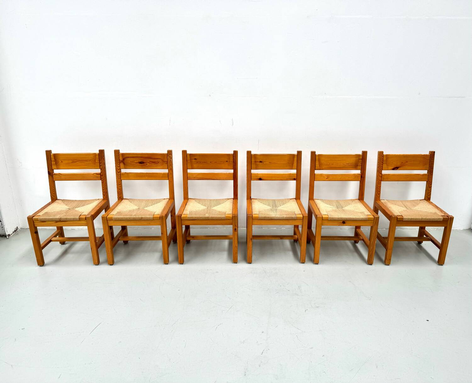 Ensemble de 6 chaises danoises vintage en pin avec cordon en papier par Tage Poulsen pour GM Møbler.