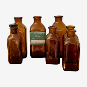 Set of 7 vials of apothecary