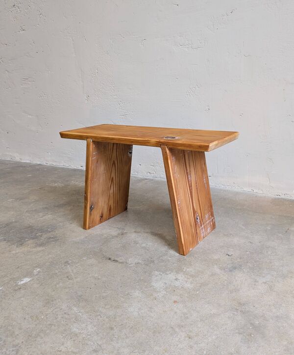 Banc, tabouret d'atelier en bois ancien