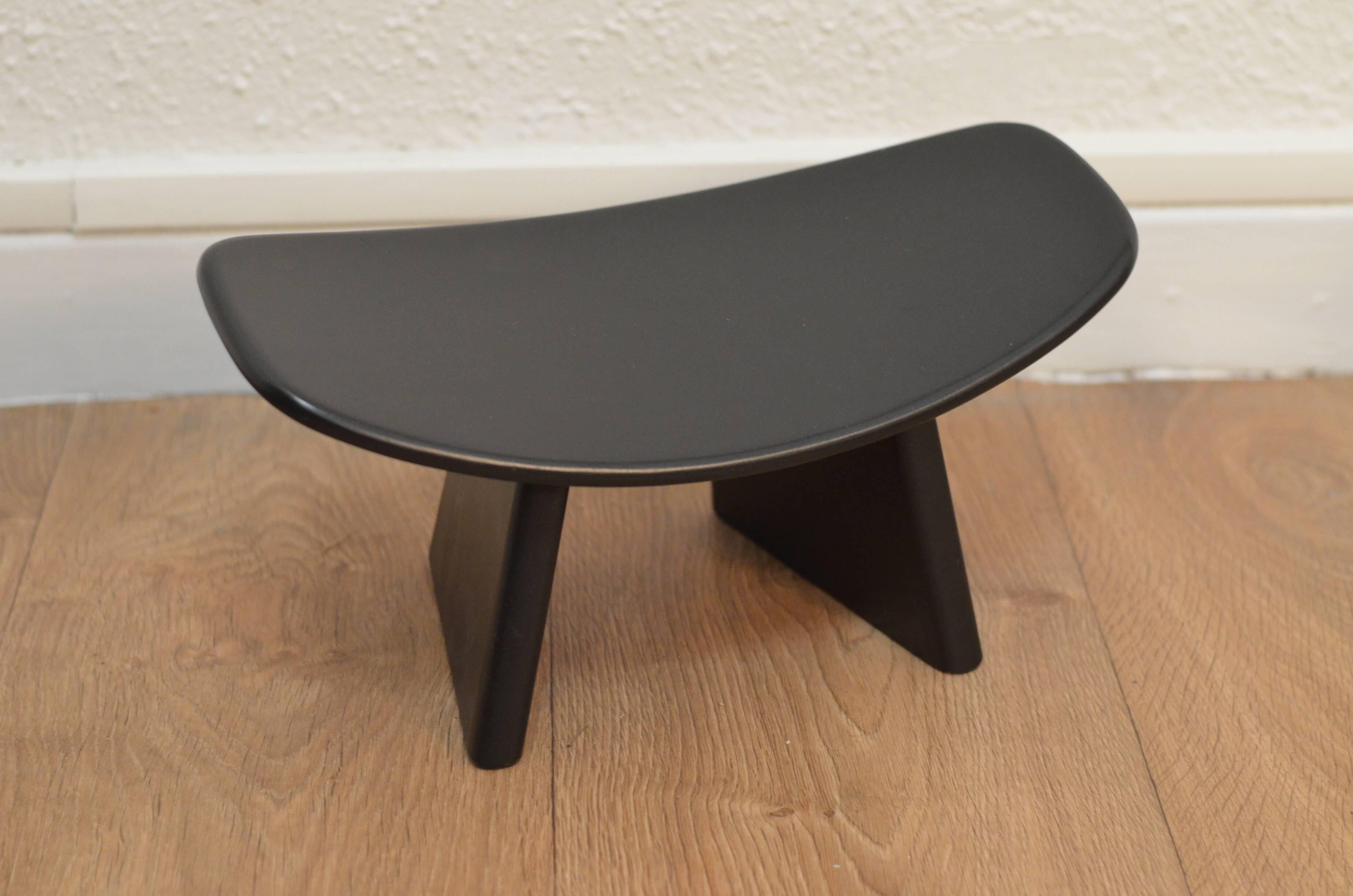 Shoggi meditation stool, Alain Gaubert.