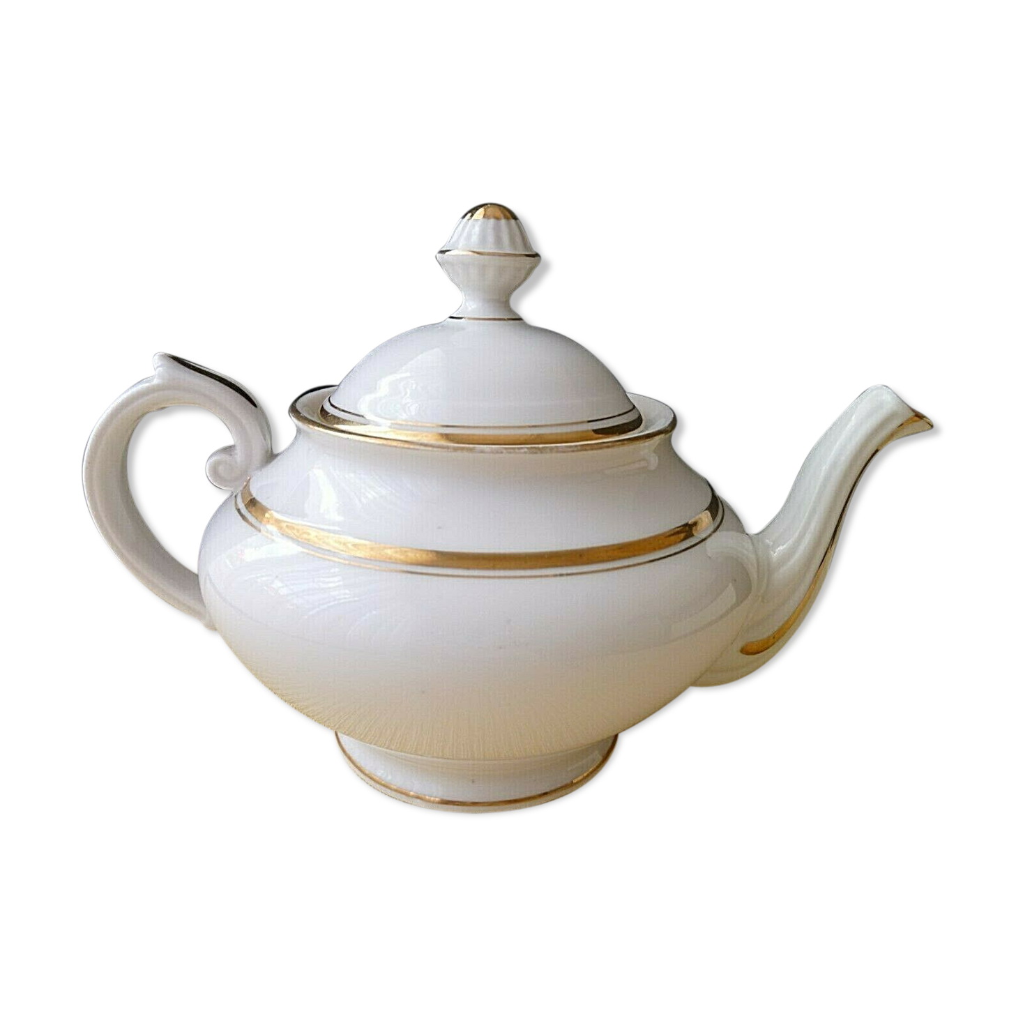 Porcelain teapot