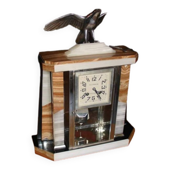 Art Deco clock circa 1930 in two-color onyx and nickel-plated bronze