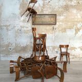 Lot of 16 bistro chairs