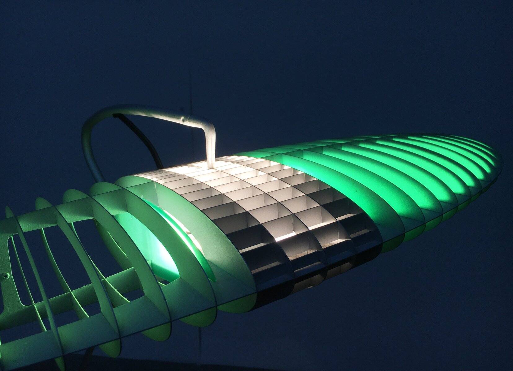 Titania Terra floor lamp, postmodern Italian design by Alberto Meda and Paolo Rizzatto for Luceplan.