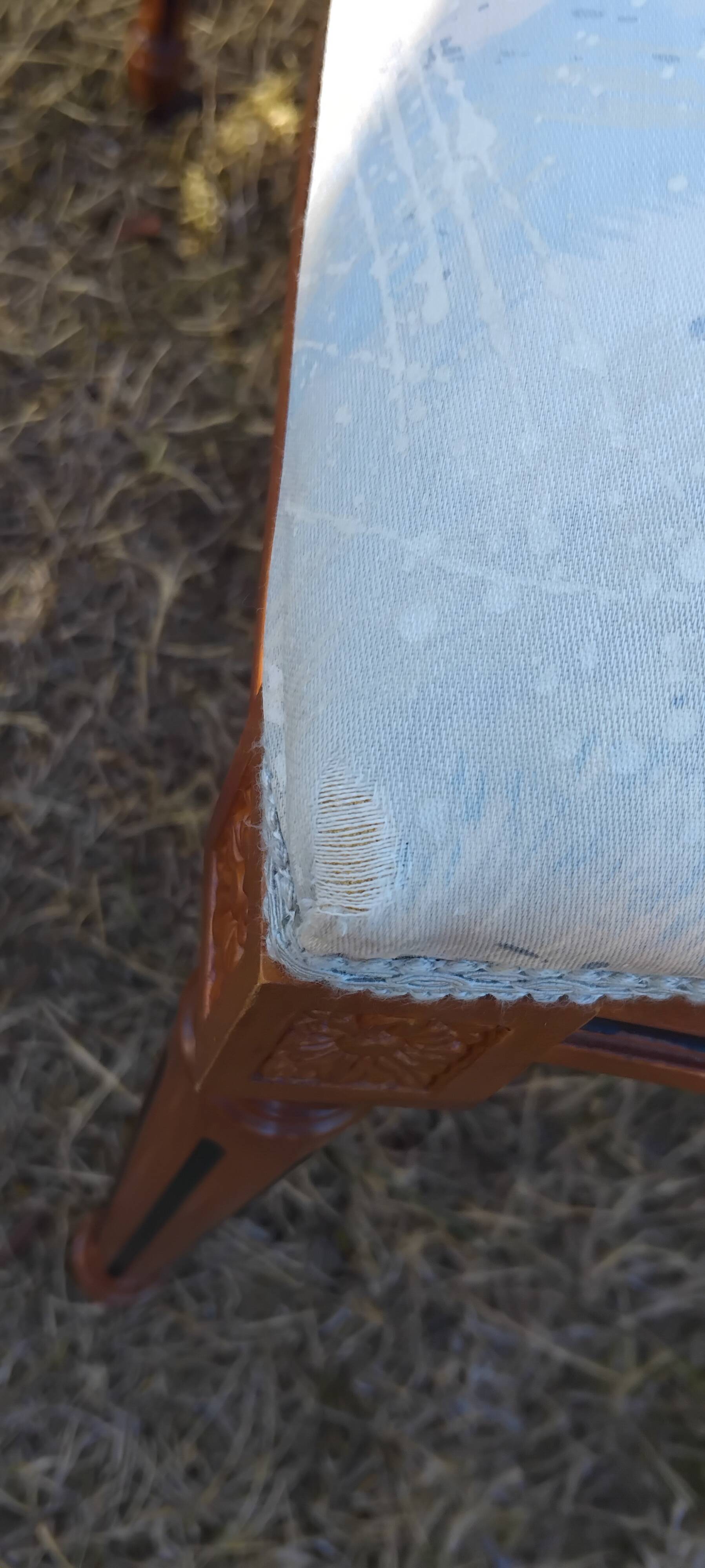 4 chairs and 2 armchairs
