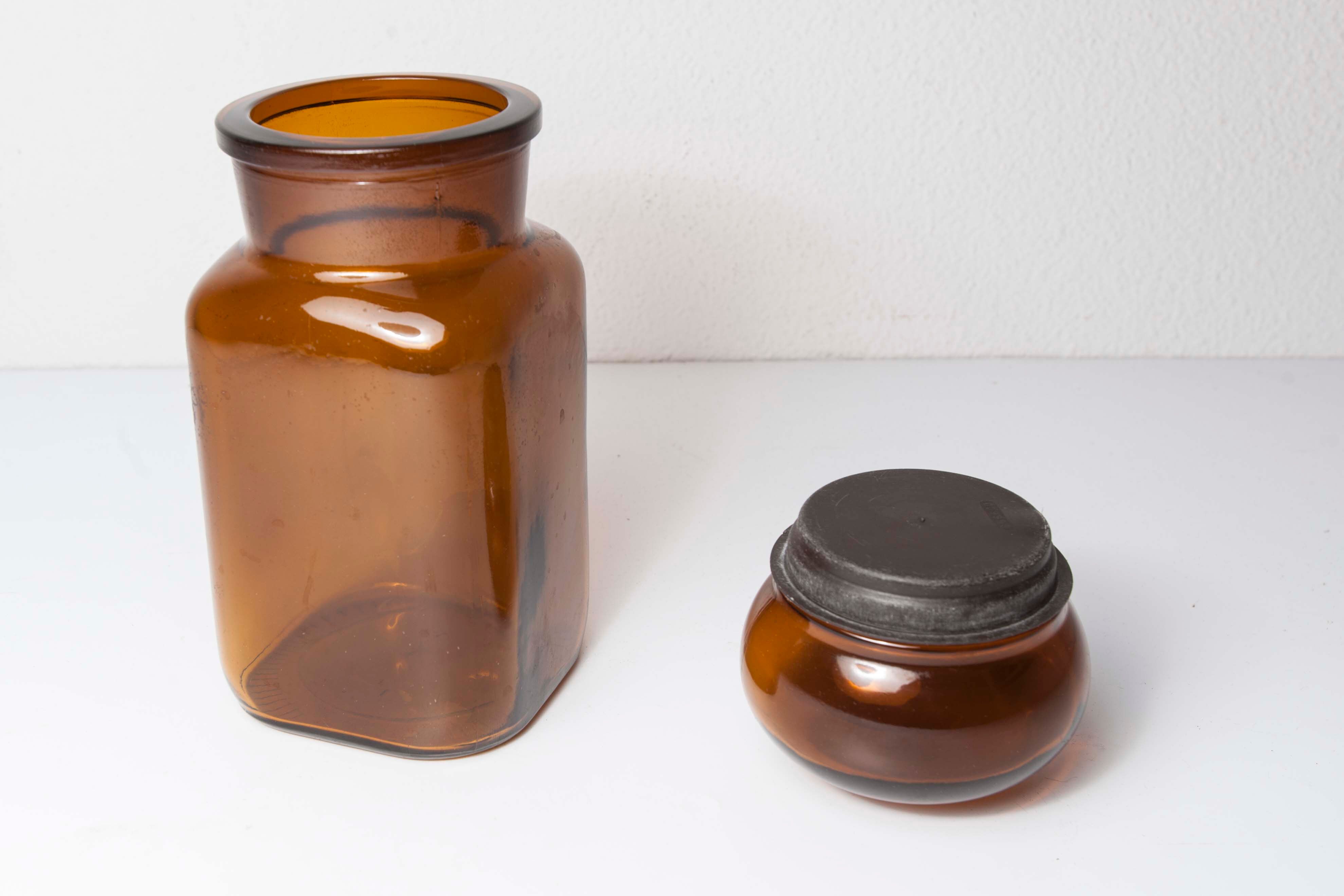 Pharmacy in smoked glass pot