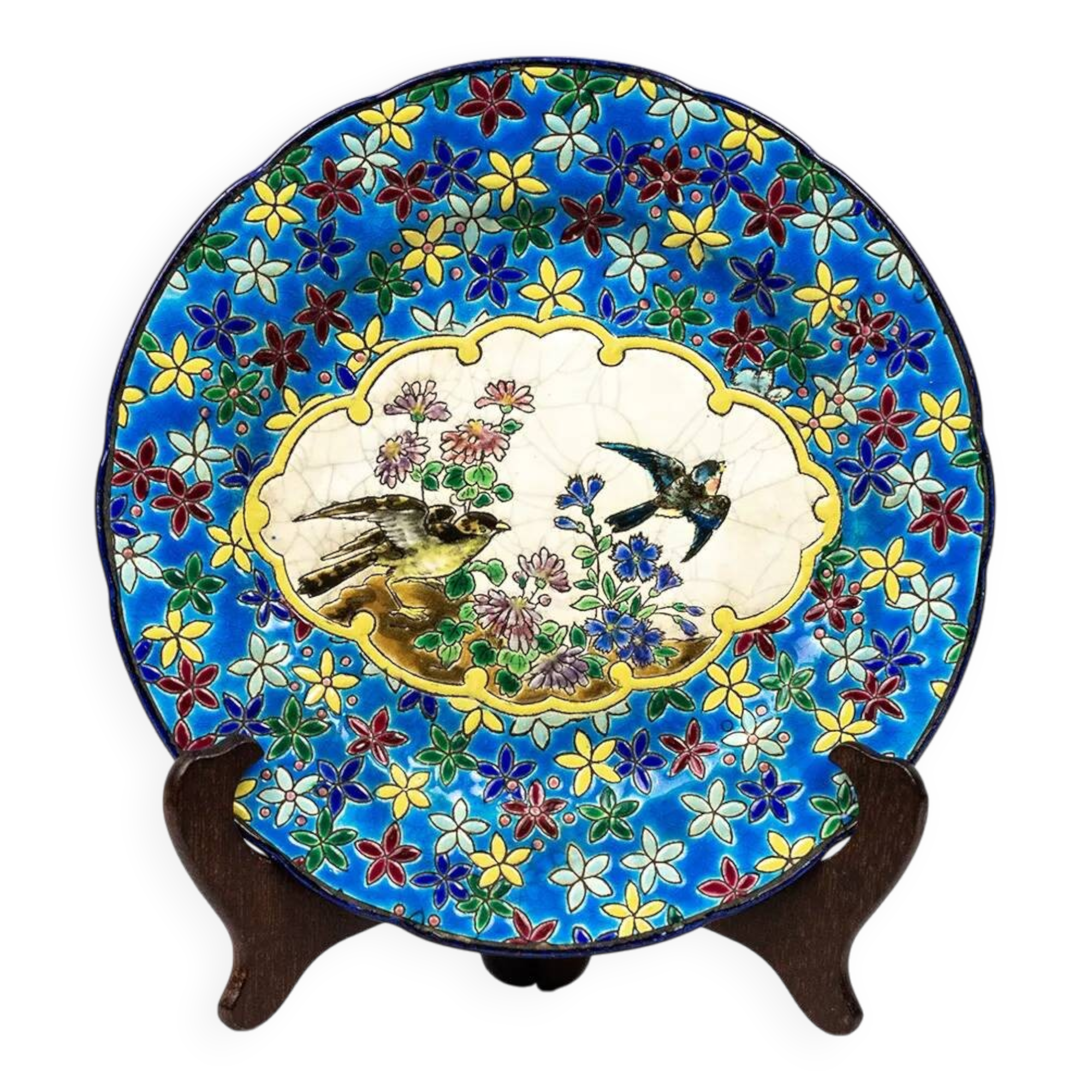 Assiette Longwy début XXe  – Émaux cloisonnés à décor d’oiseaux et fleurs