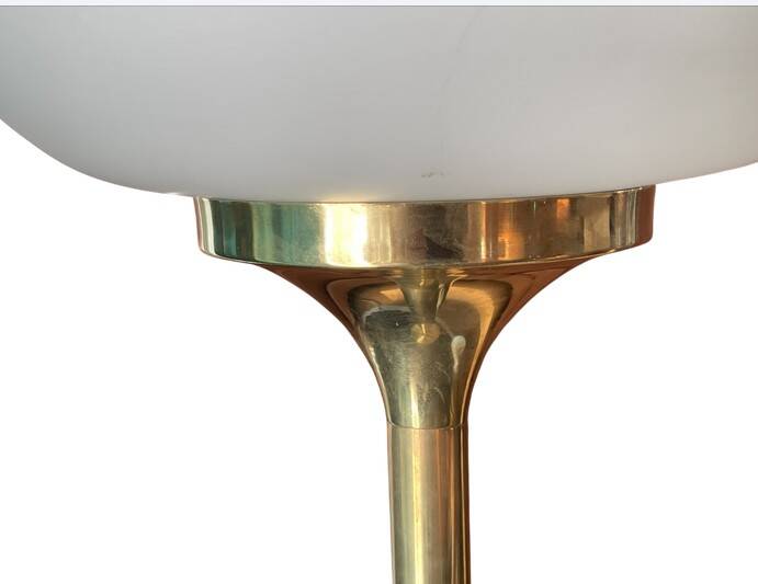 Art Deco floor lamp in brass and opaline glass - 130 cm