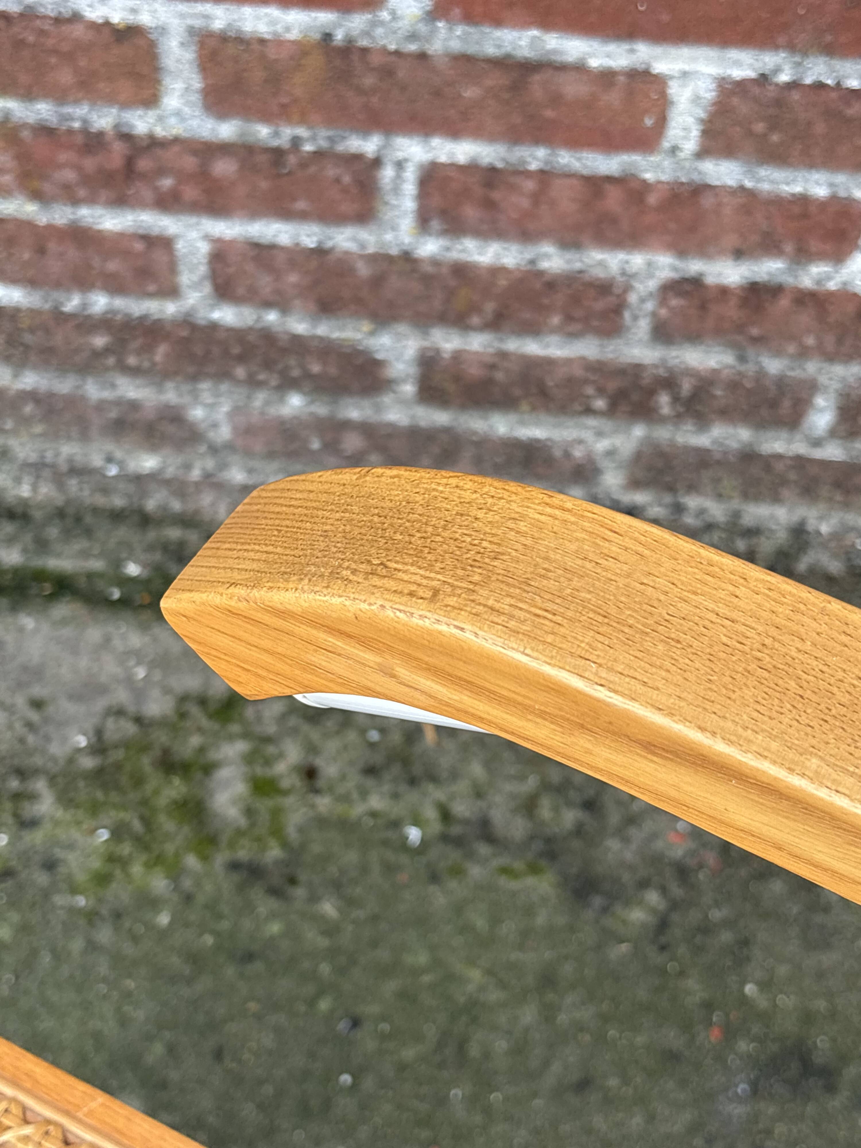 Chair Cesca model with armrests B64 in white metal and wood