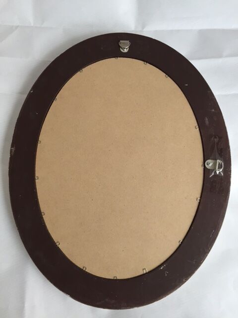 Classic white wood oval mirror 49,50 x 40cm