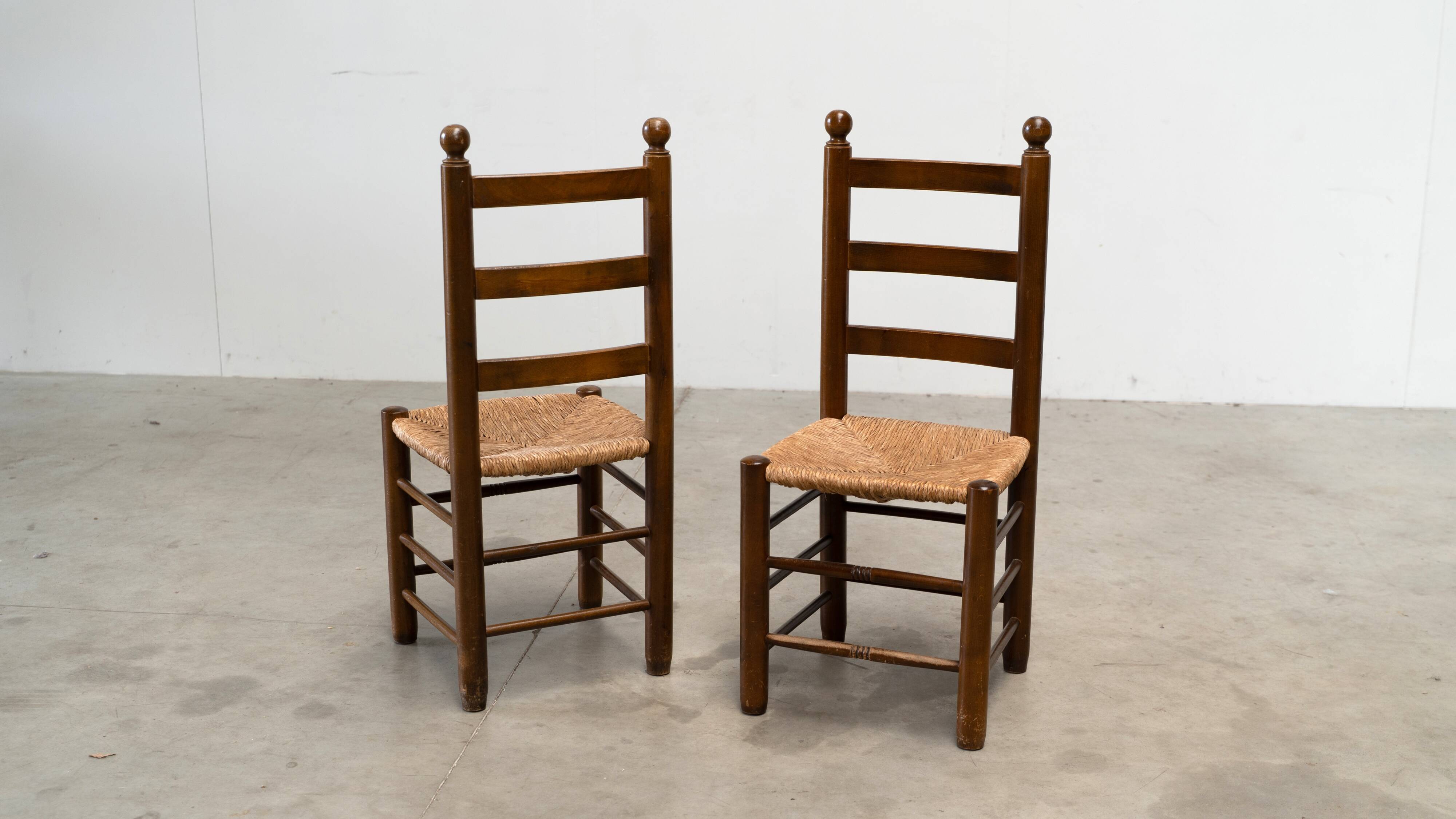 Ensemble de six chaises de salle à manger françaises par Charles Dudouyt