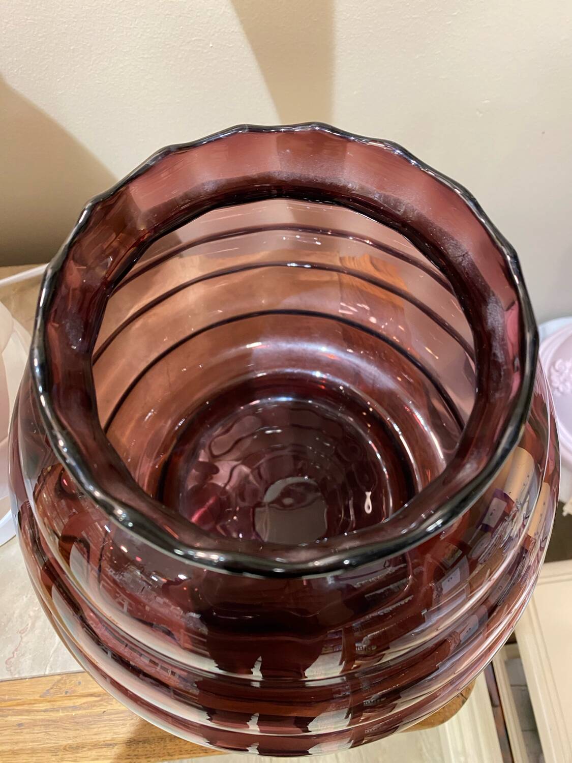 Art Deco vase in purple glass 'Verextrafort'