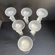 Champagne flutes Amour de Deutz sold in sets of 2.