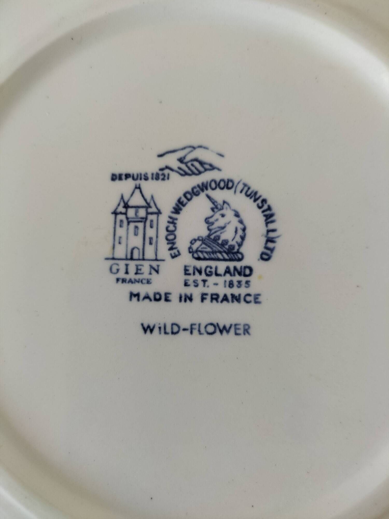 Set of 4 Gien and Enoch Wedgwood soup plates