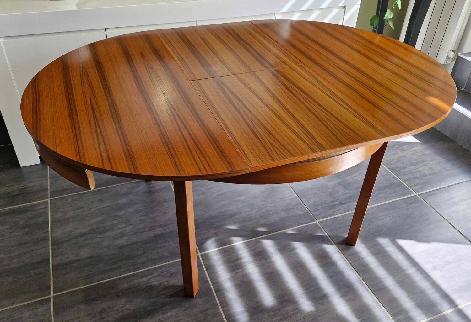 Scandinavian extendable teak round table, 1970s