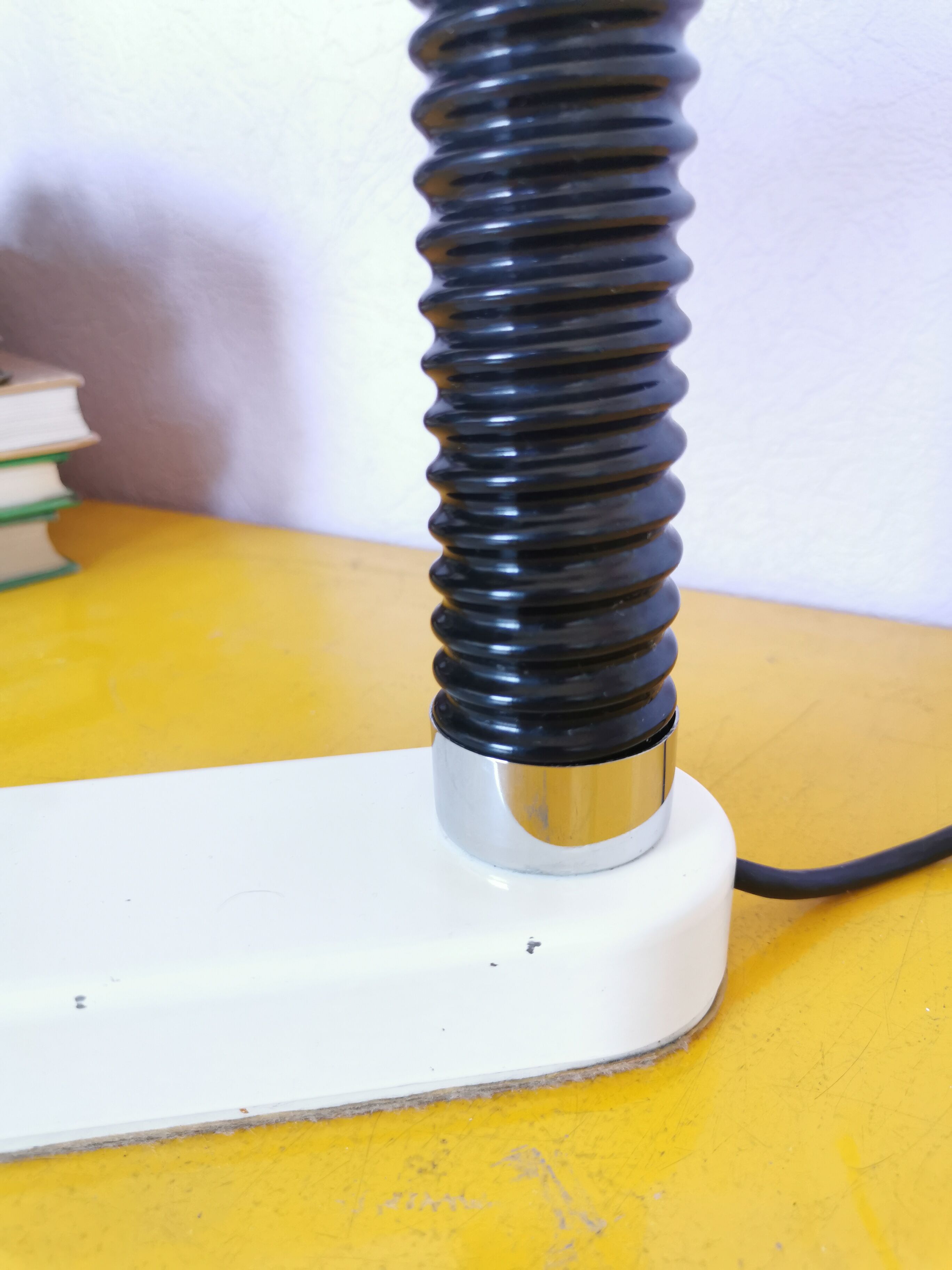 Flexible and adjustable lamp lacquered brass, 1970