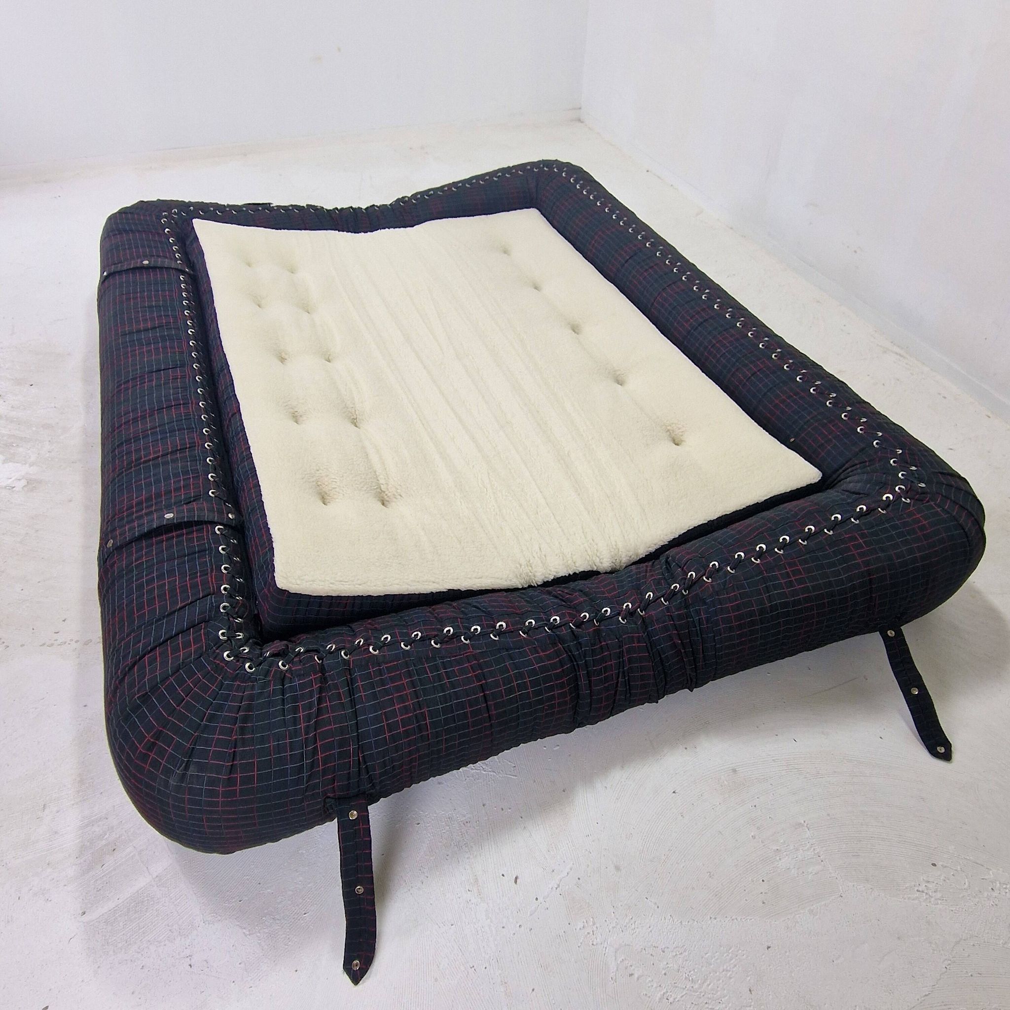 Anfibio 3-Seater Sofa Bed by Alessandro Becchi for Giovannetti, 1970's