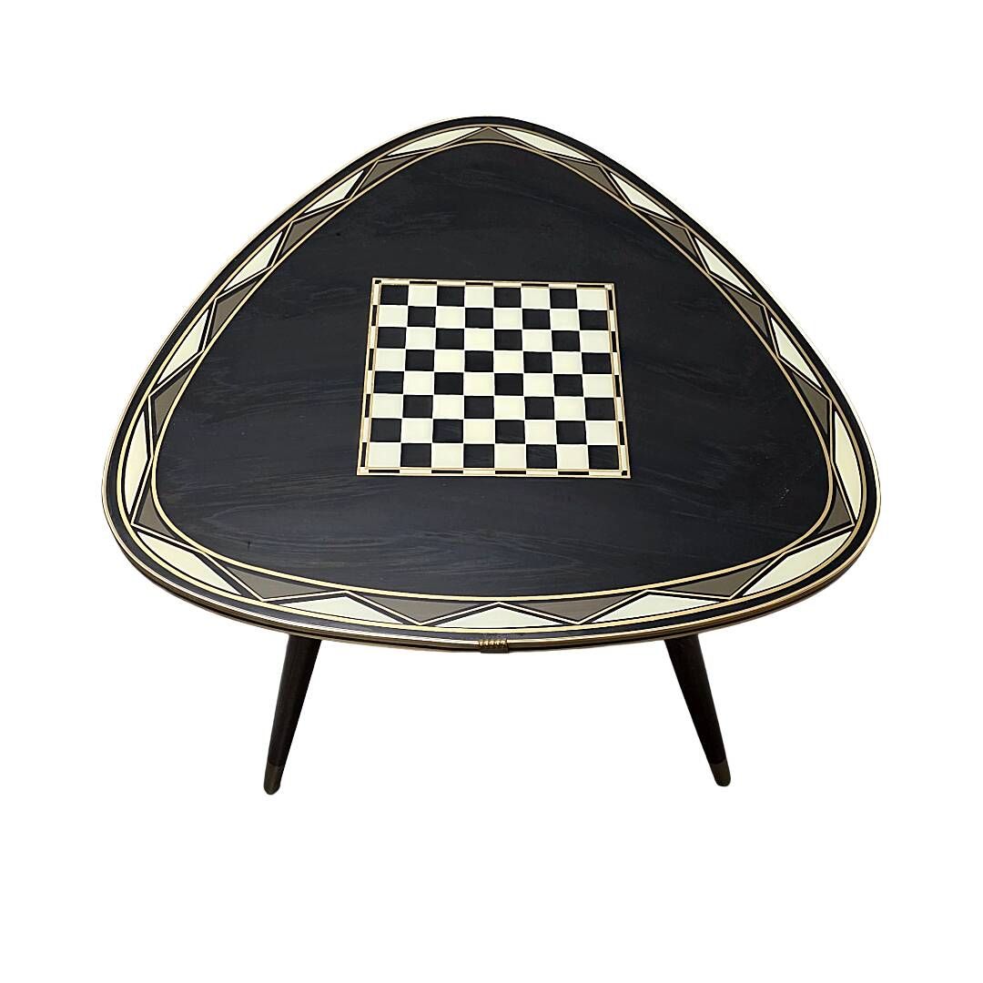 Vintage mid-century chess side table – 1950s/60s | Formica tripod