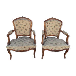 Paire de fauteuils cabriolet style louis XV