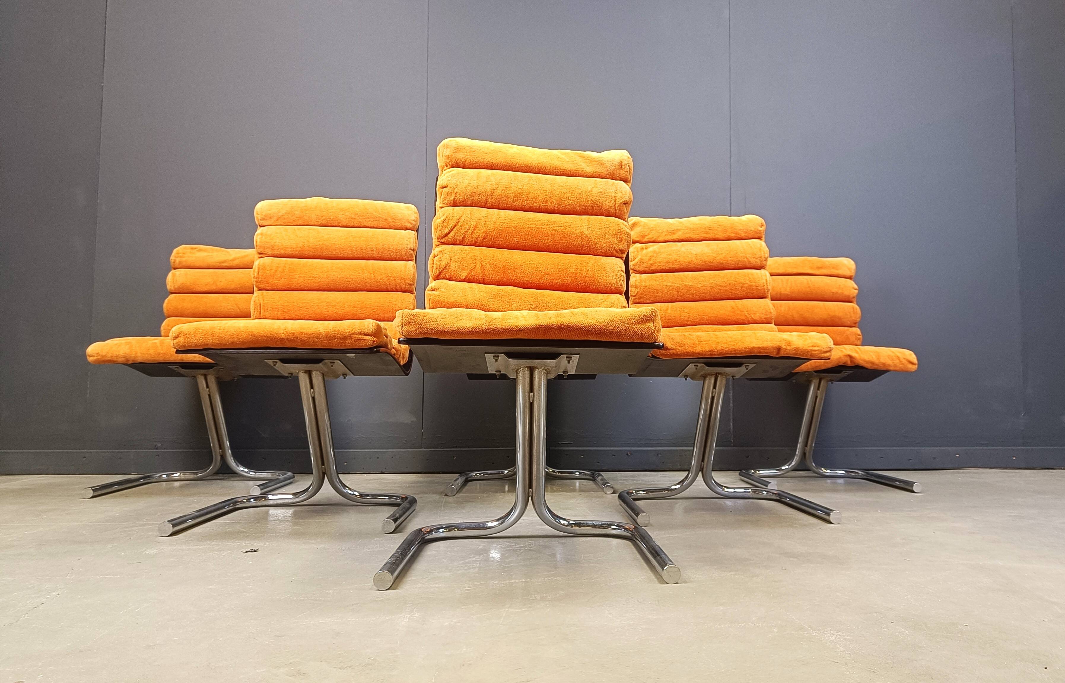 Set of 6 Space Age Dining Chairs, 1970s