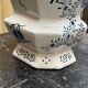 Large baluster vase with parrot - Holland, Delft 19th century